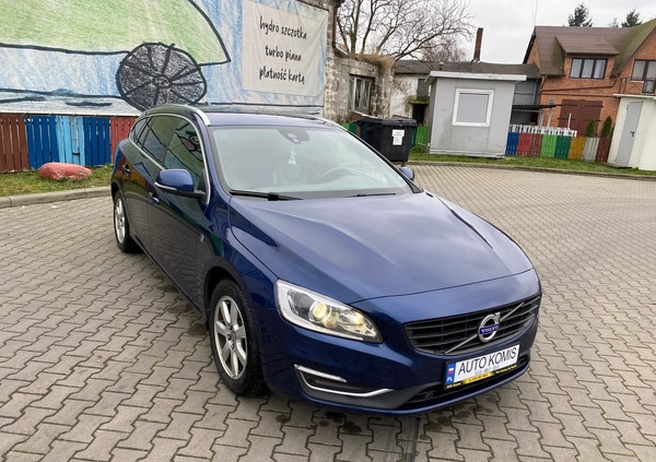 Volvo V60 cena 48900 przebieg: 223000, rok produkcji 2015 z Kutno małe 211